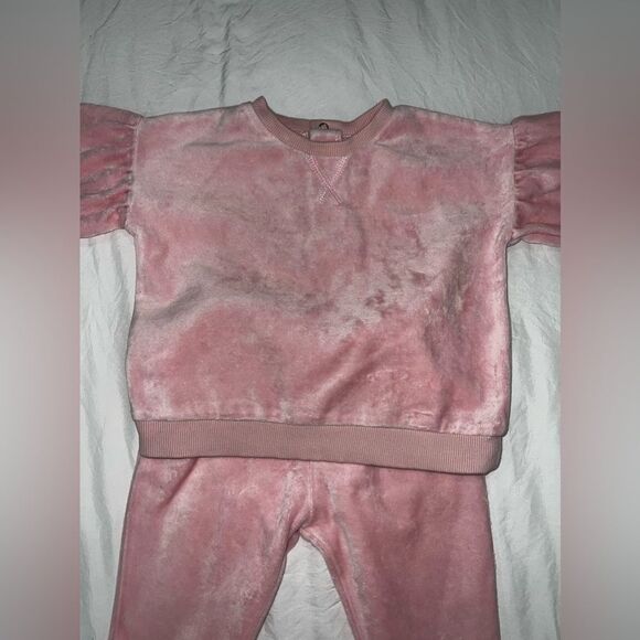 BLOOMIE’S BABY VELOUR OUTFIT 6/12M - Picture 5 of 12